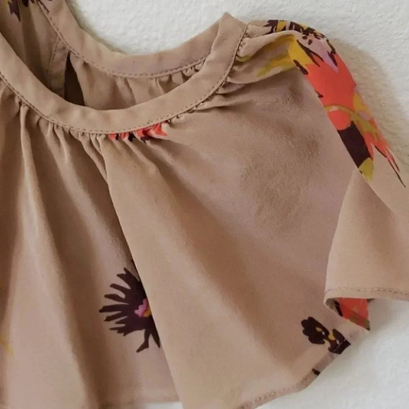 🌻 Madewell cold shoulder ruffle top - Picture 4 of 8